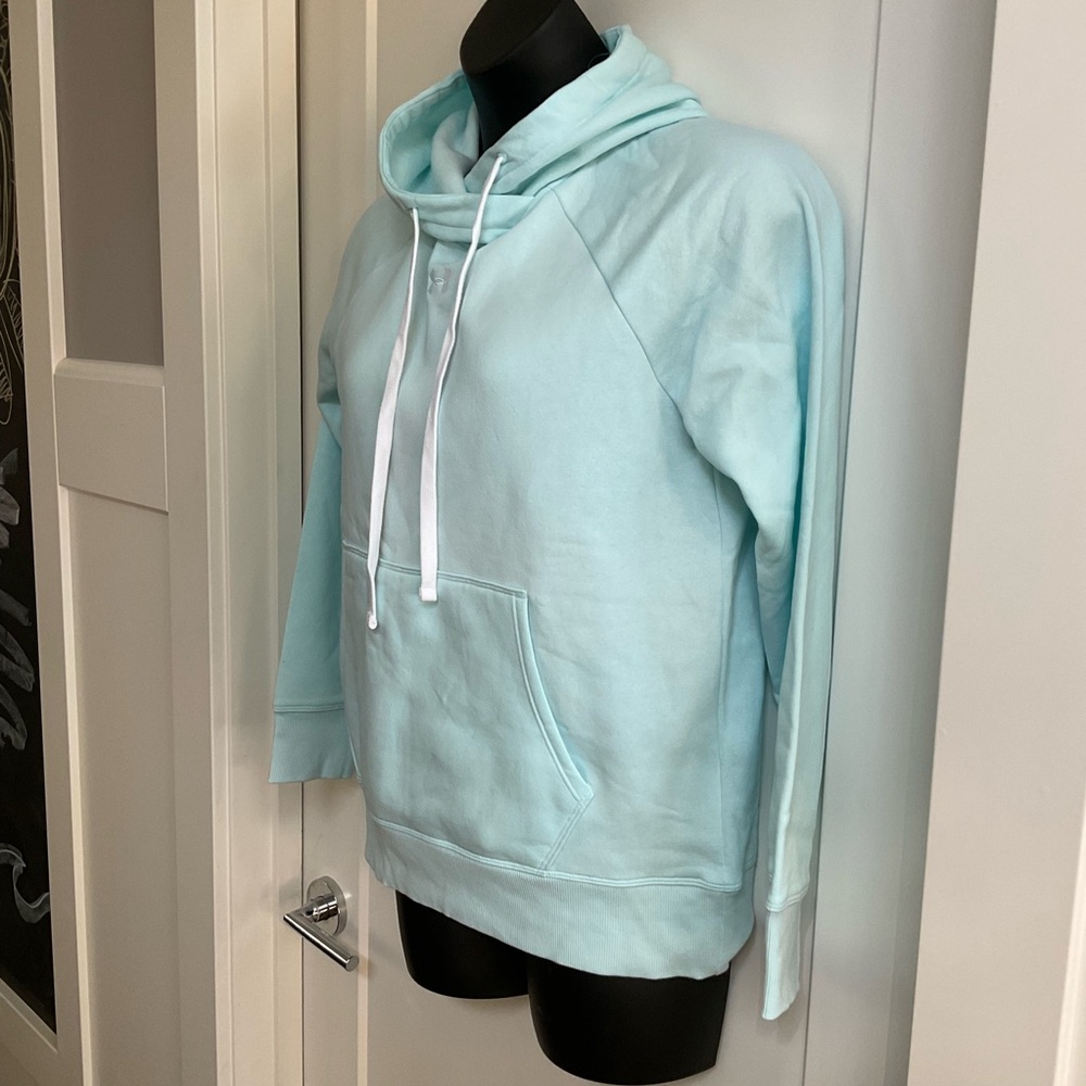 Under Armour Baby-blue Hoodie. NWT - Picture 4 of 8
